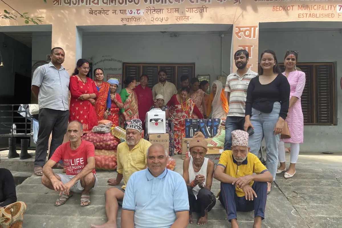 A morning with the elders at Baijanath Dham